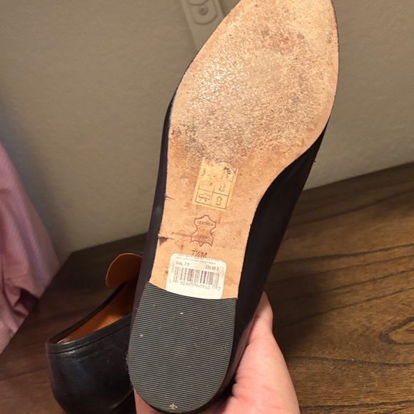 Tory Burch Black Leather Loafers with Gold Chain - Picture 6 of 15